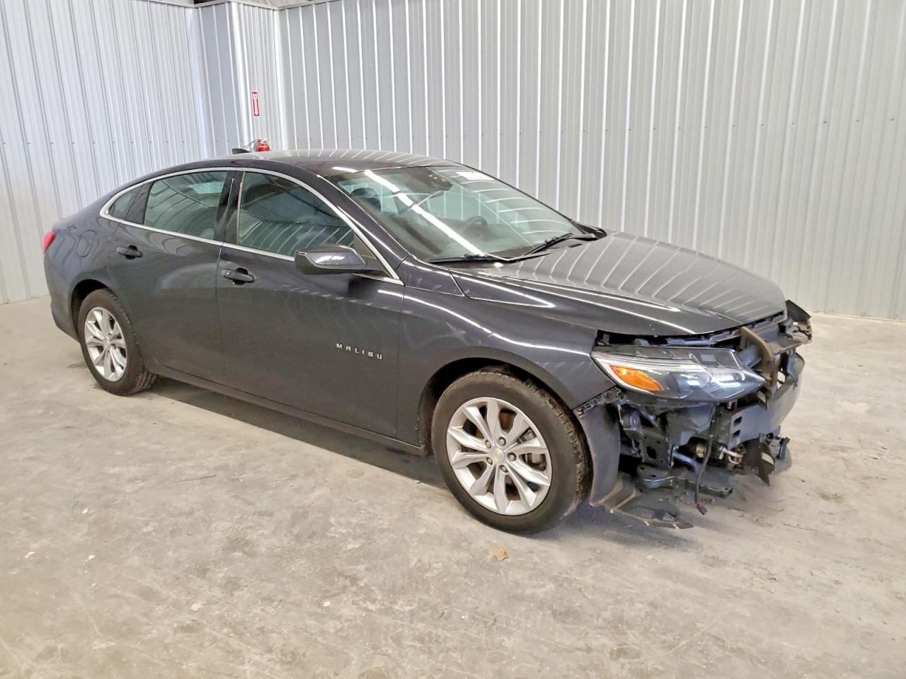 2023 CHEVROLET MALIBU LT photo 4