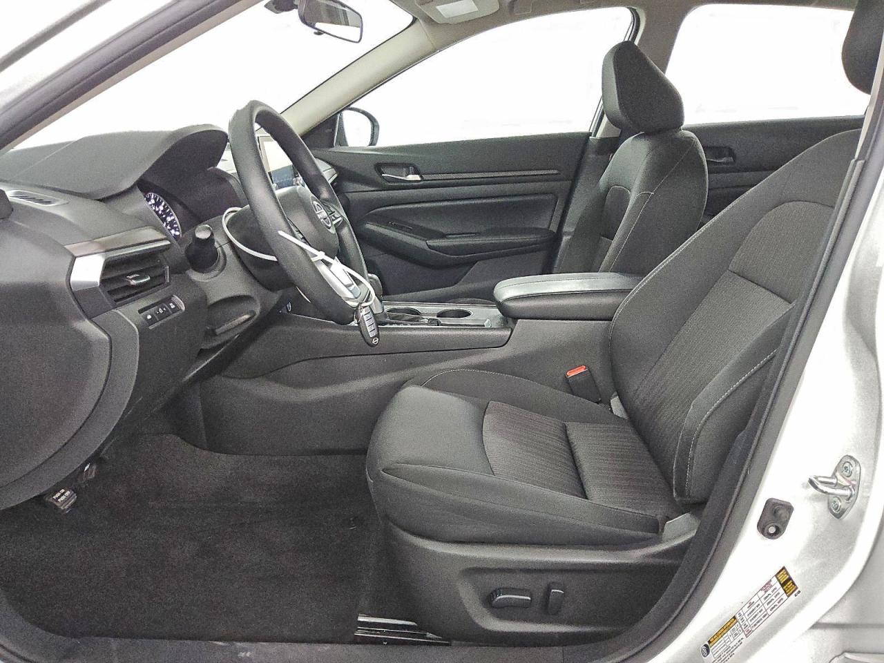2025 NISSAN ALTIMA SV photo 7