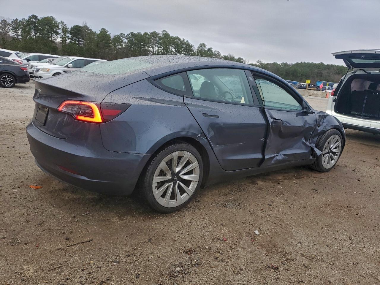 2023 TESLA MODEL 3 photo 3