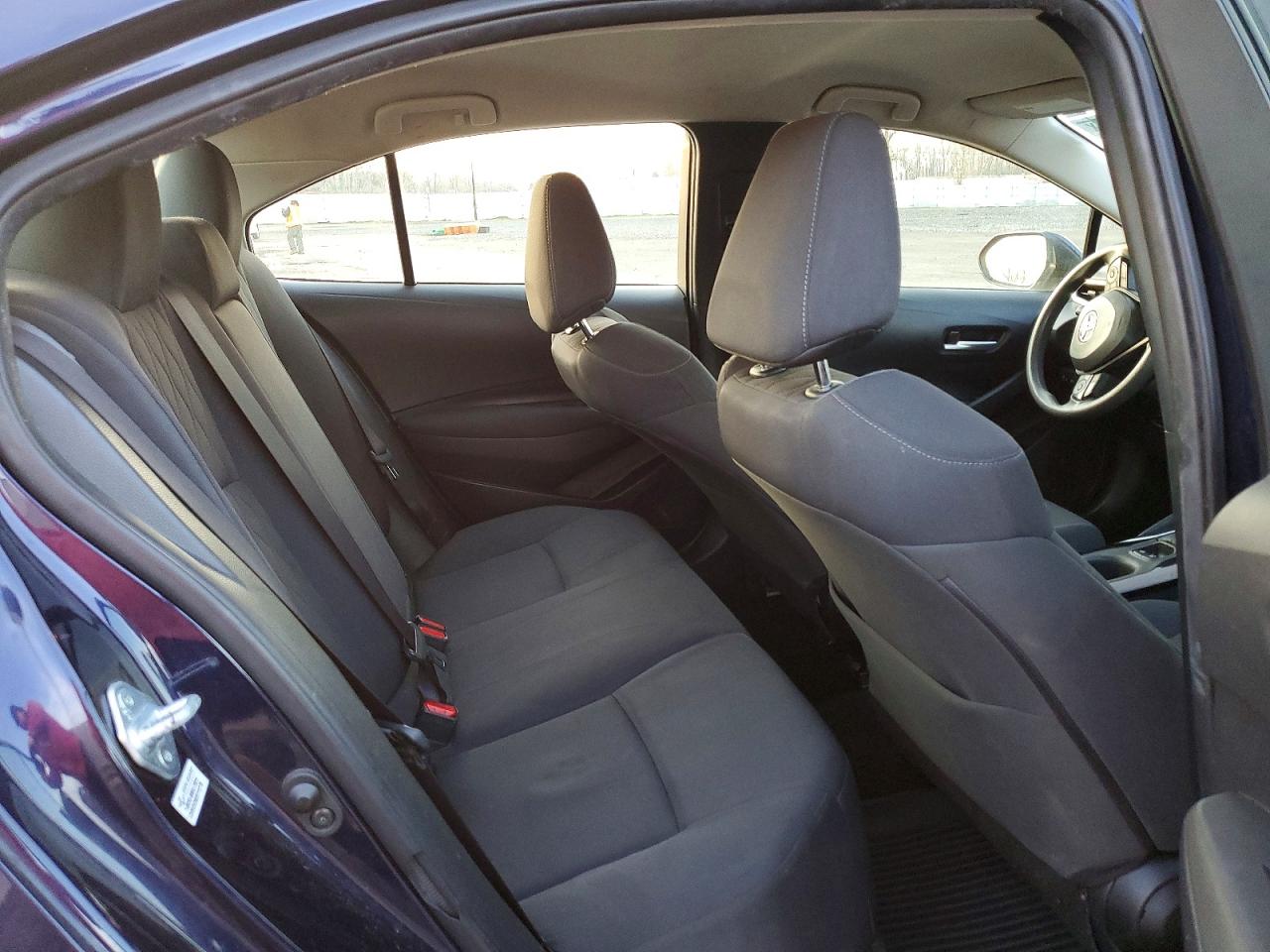 2020 TOYOTA COROLLA LE photo 10
