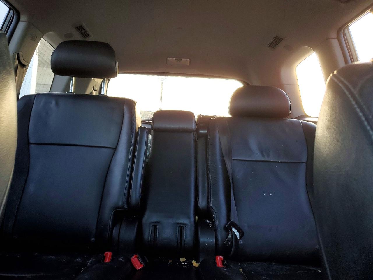 2010 TOYOTA HIGHLANDER SE photo 10