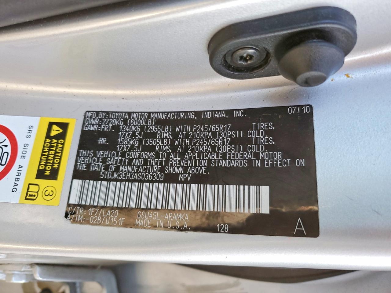 2010 TOYOTA HIGHLANDER SE photo 13