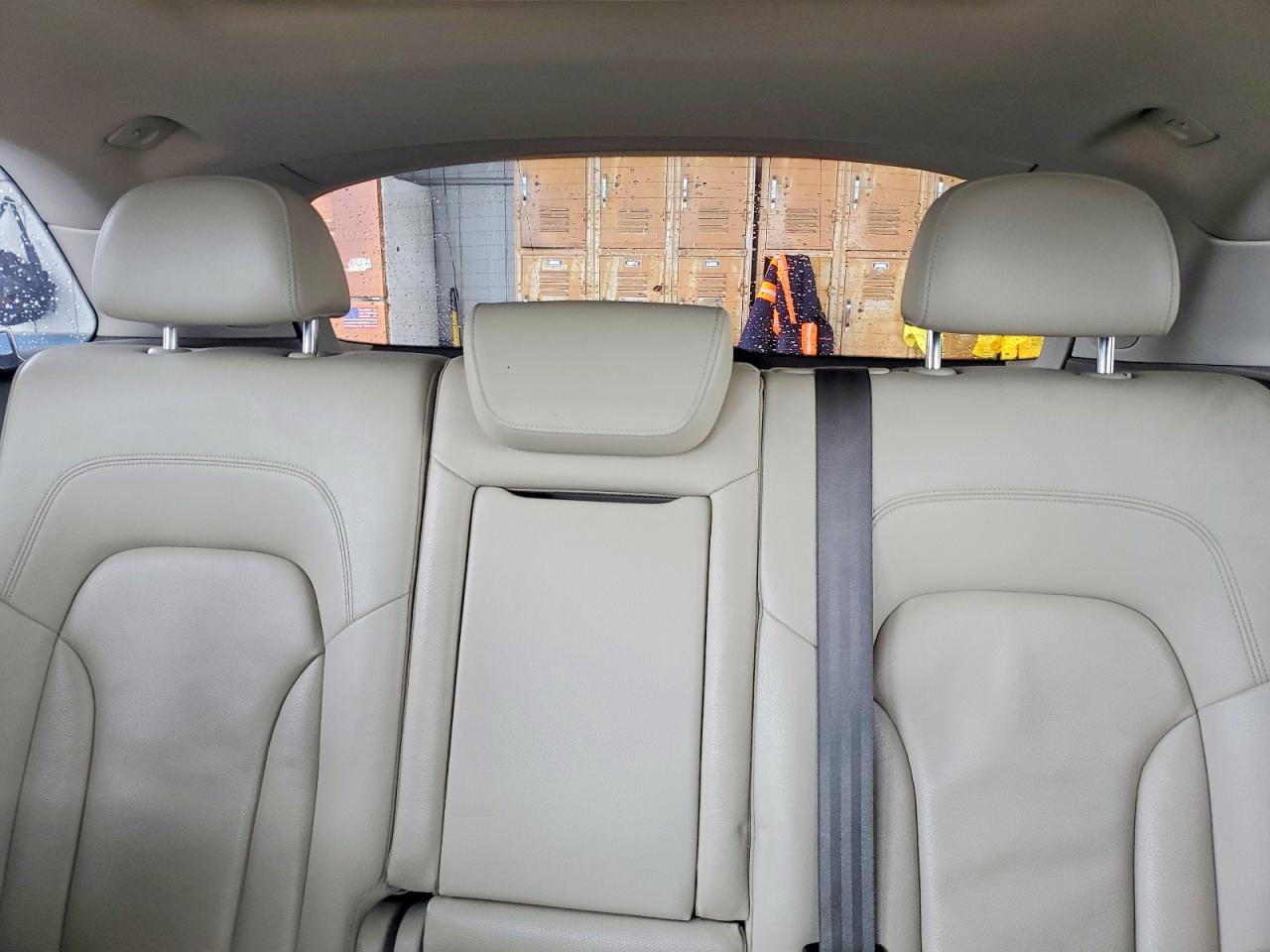 2012 AUDI Q5 PREMIUM PLUS photo 19