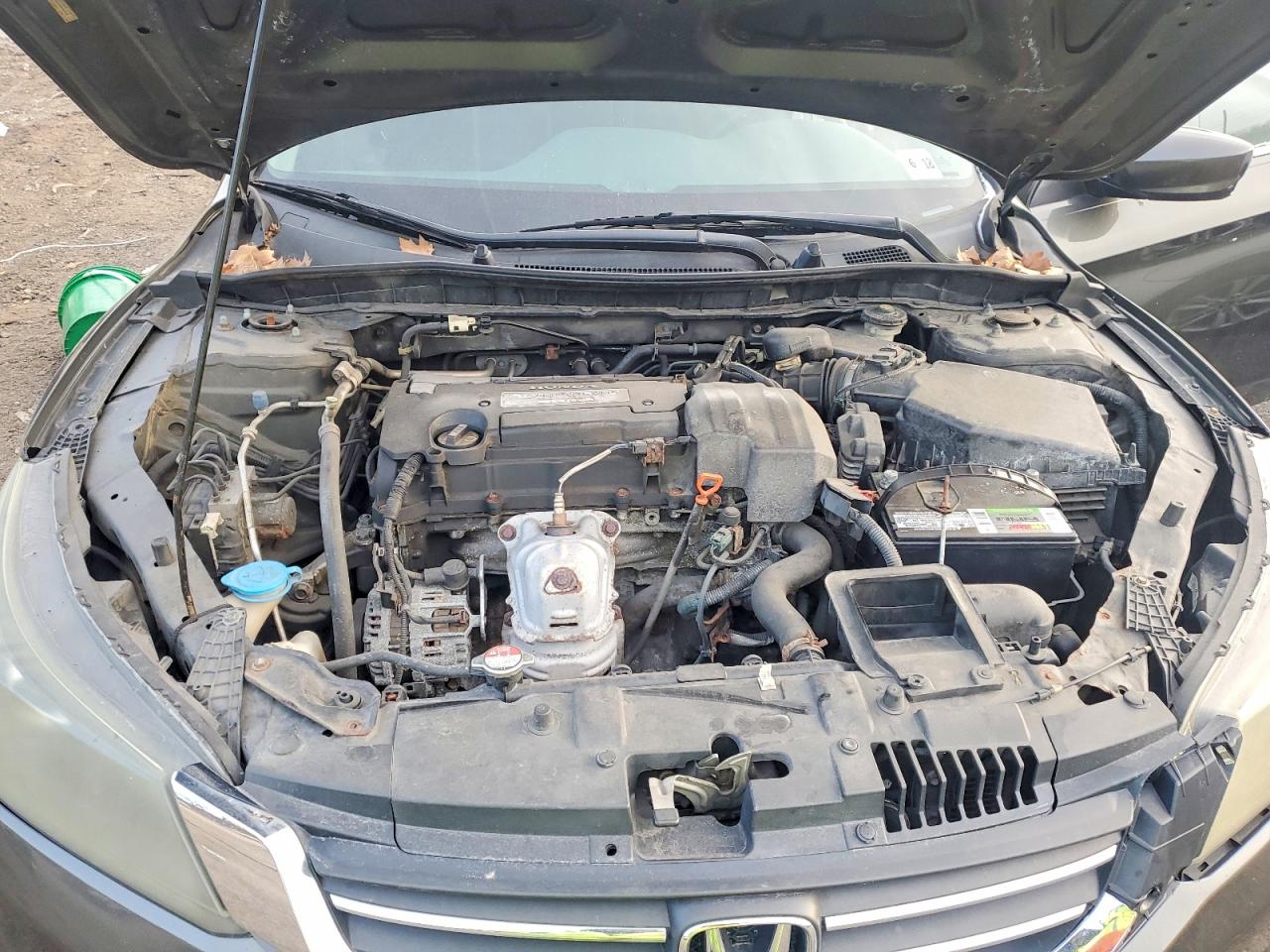 2013 HONDA ACCORD LX photo 21