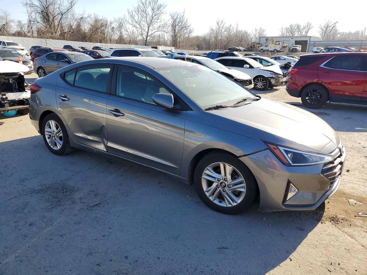 2019 HYUNDAI ELANTRA SEL photo 4