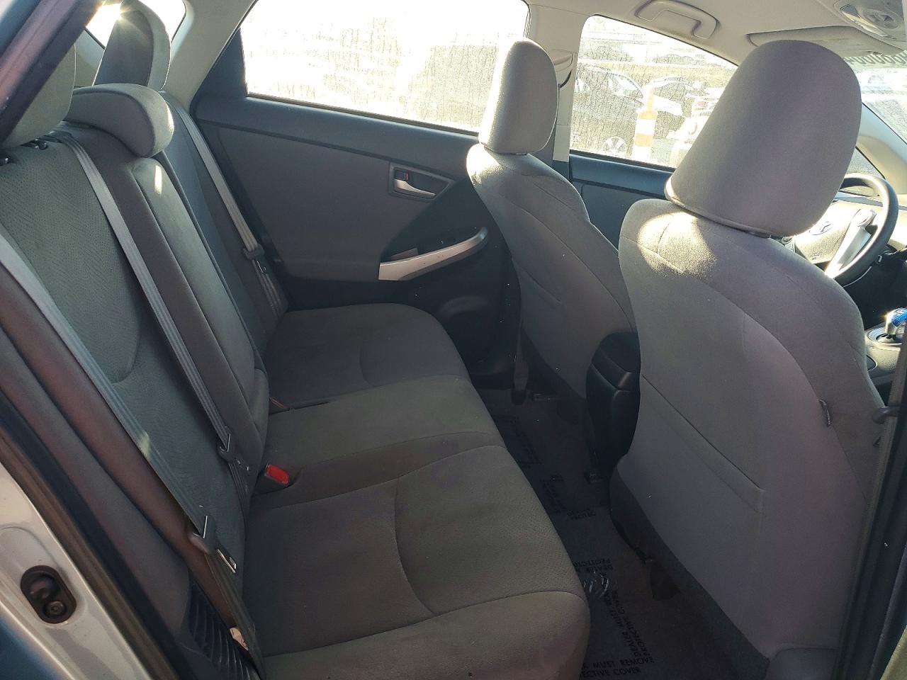 2015 TOYOTA PRIUS photo 10