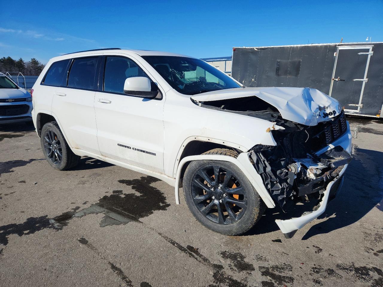 2019 JEEP GRAND CHEROKEE LAREDO photo 4