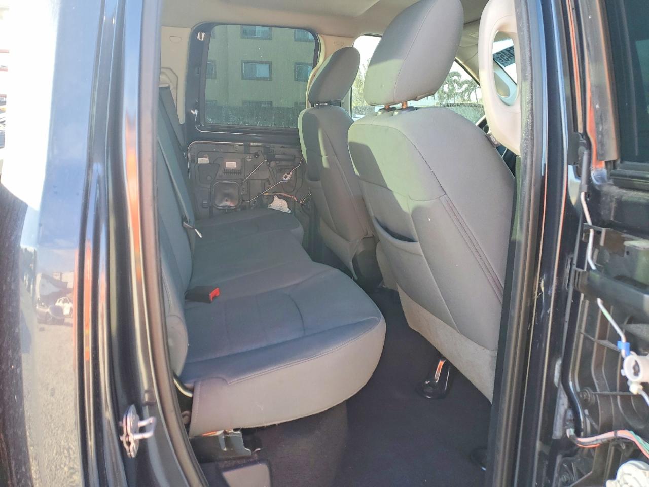 2013 RAM 1500 ST photo 10