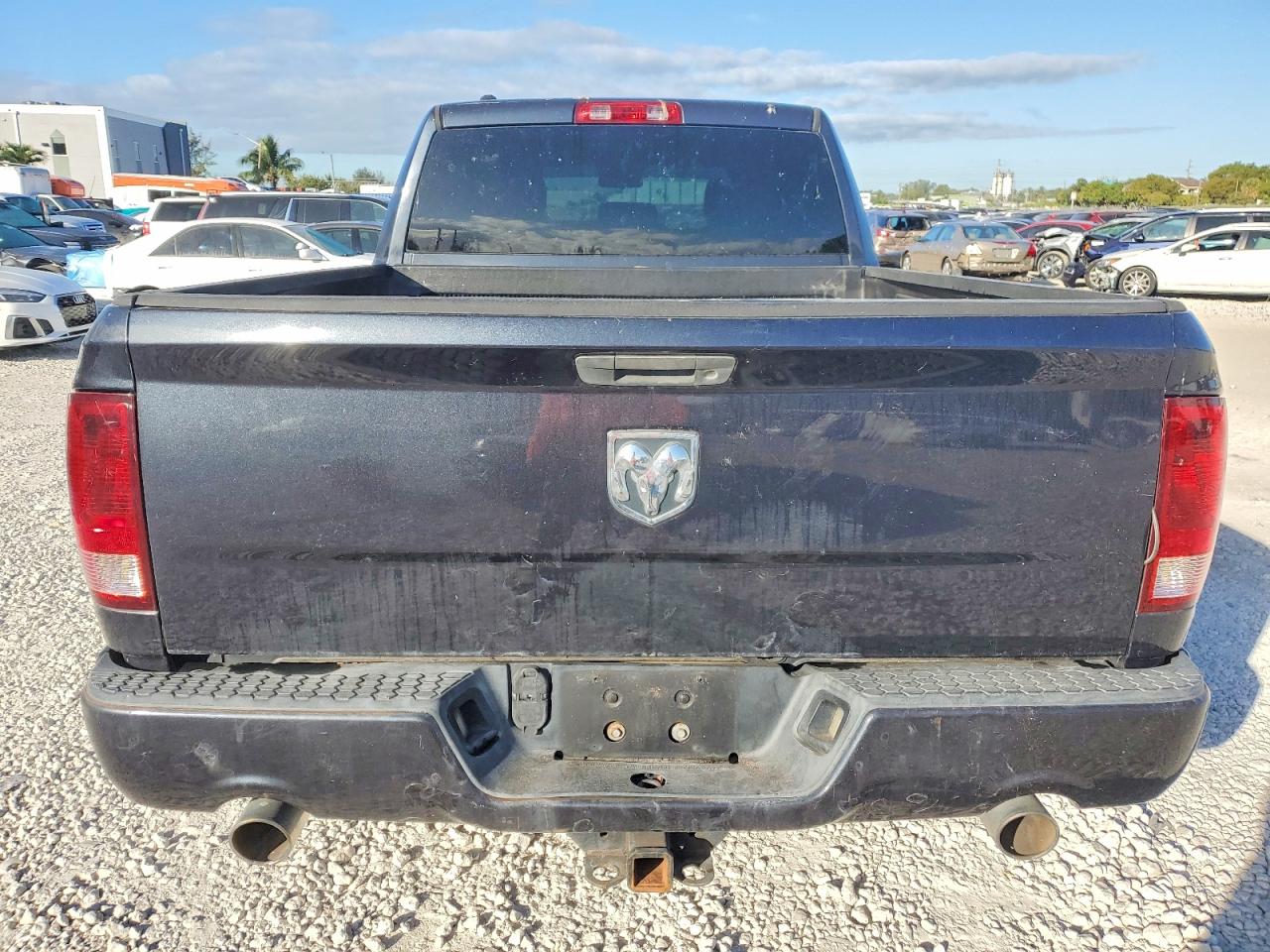 2013 RAM 1500 ST photo 6