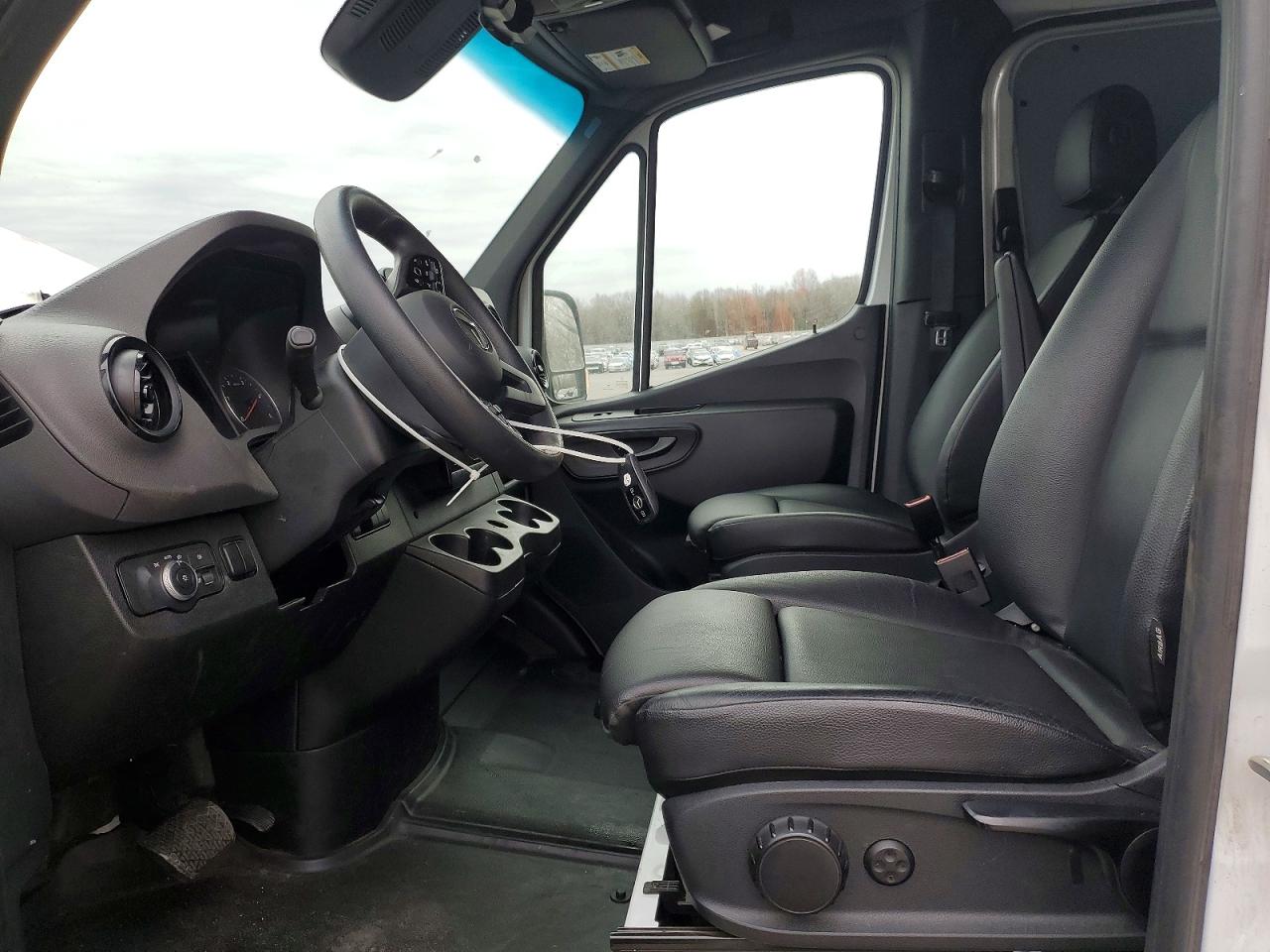 2023 MERCEDES-BENZ SPRINTER 2500 photo 7