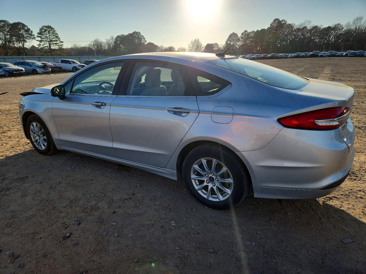 2017 FORD FUSION S photo 2