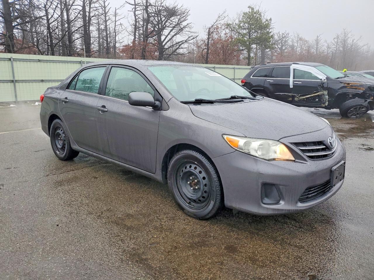 2013 TOYOTA COROLLA BASE photo 4