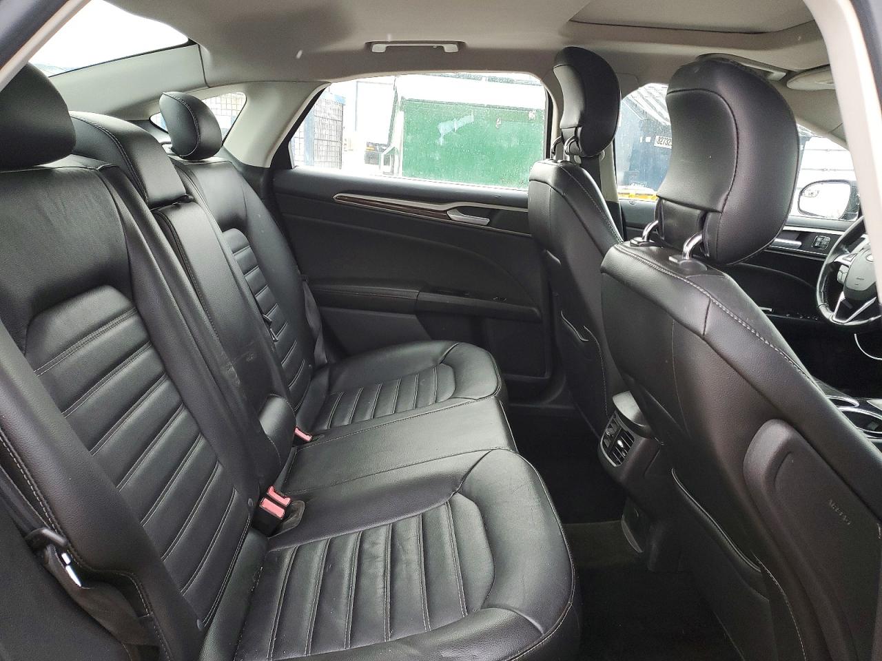 2013 FORD FUSION SE photo 10
