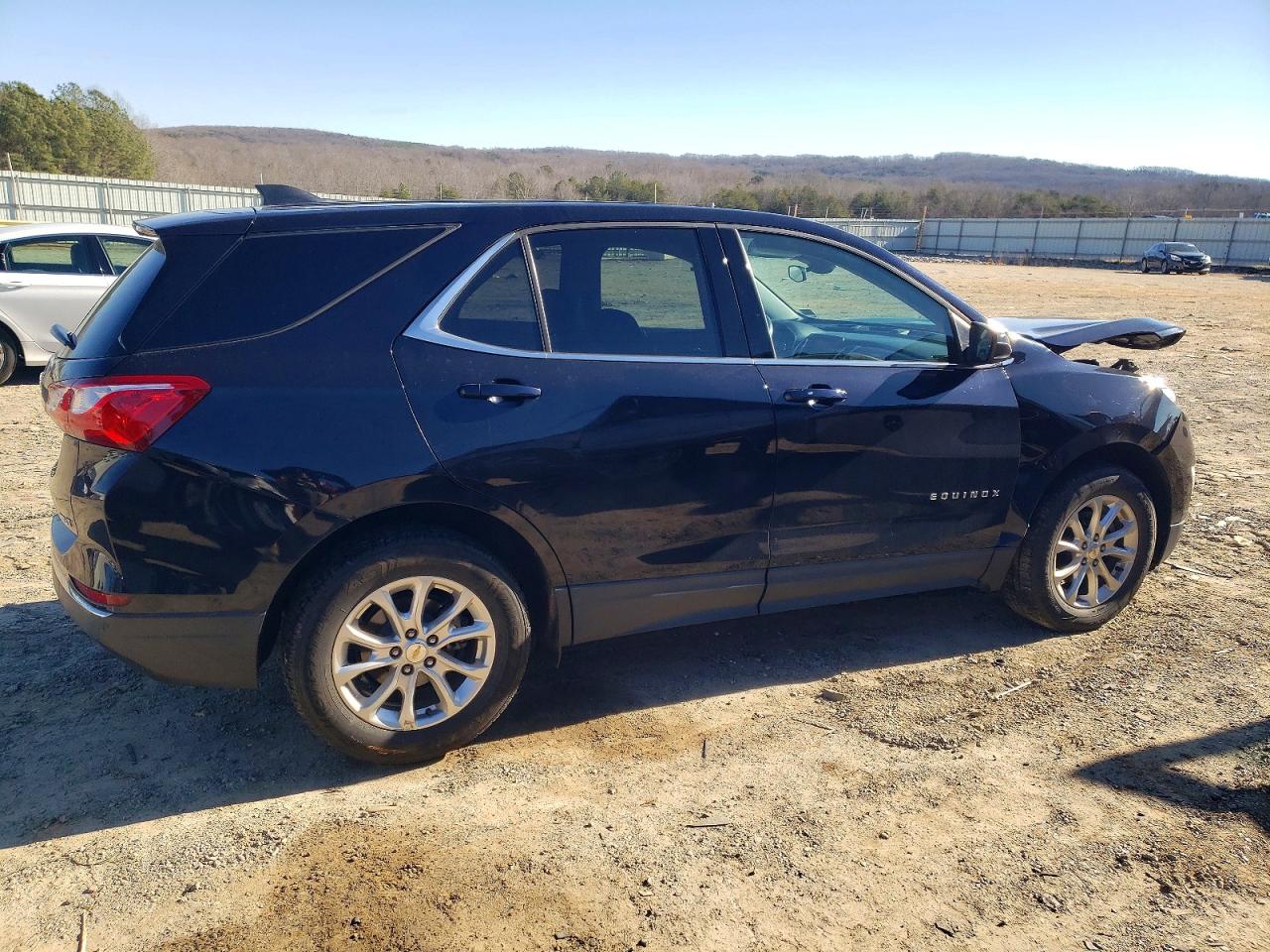 2020 CHEVROLET EQUINOX LT photo 3