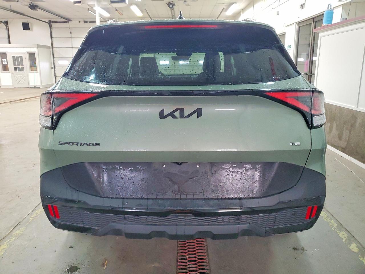 2025 KIA SPORTAGE X-LINE photo 6