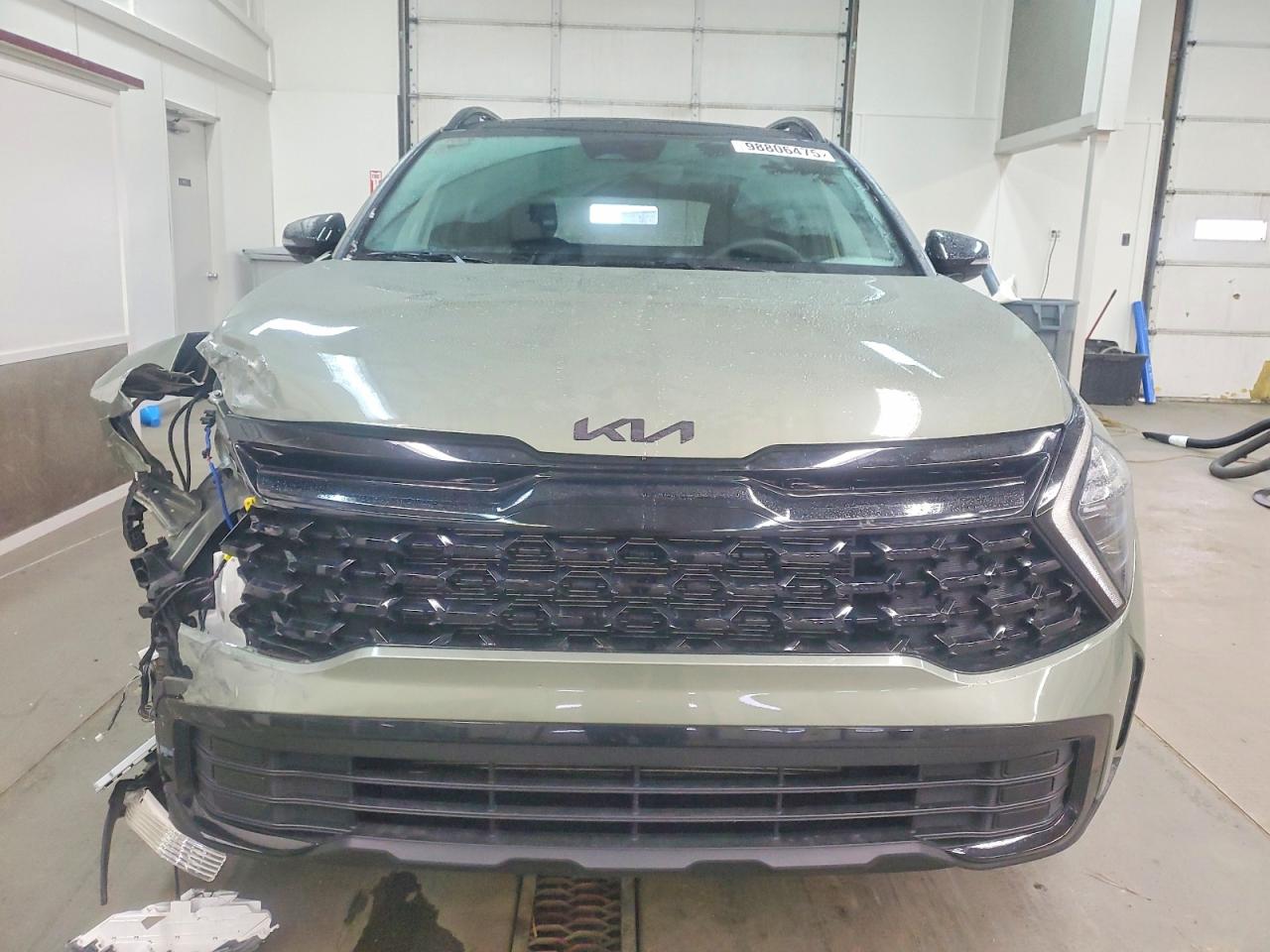 2025 KIA SPORTAGE X-LINE photo 5