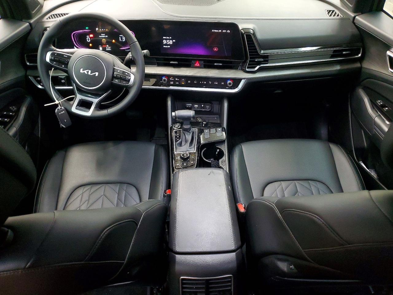 2025 KIA SPORTAGE X-LINE photo 8
