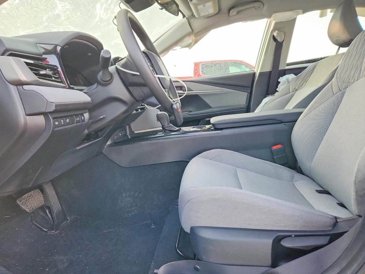 2025 TOYOTA CAMRY XSE photo 7