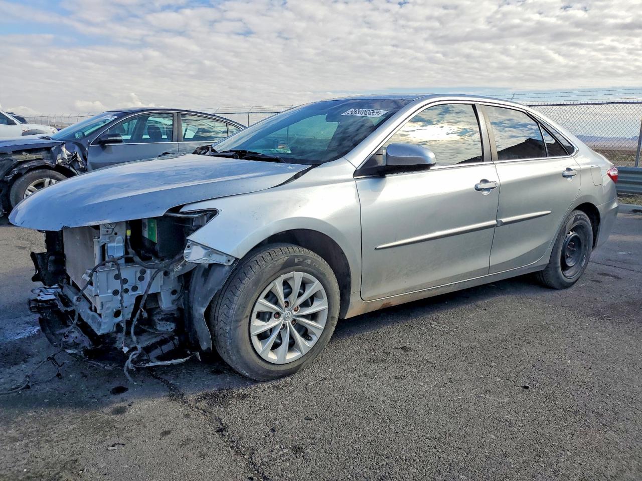 2016 TOYOTA CAMRY