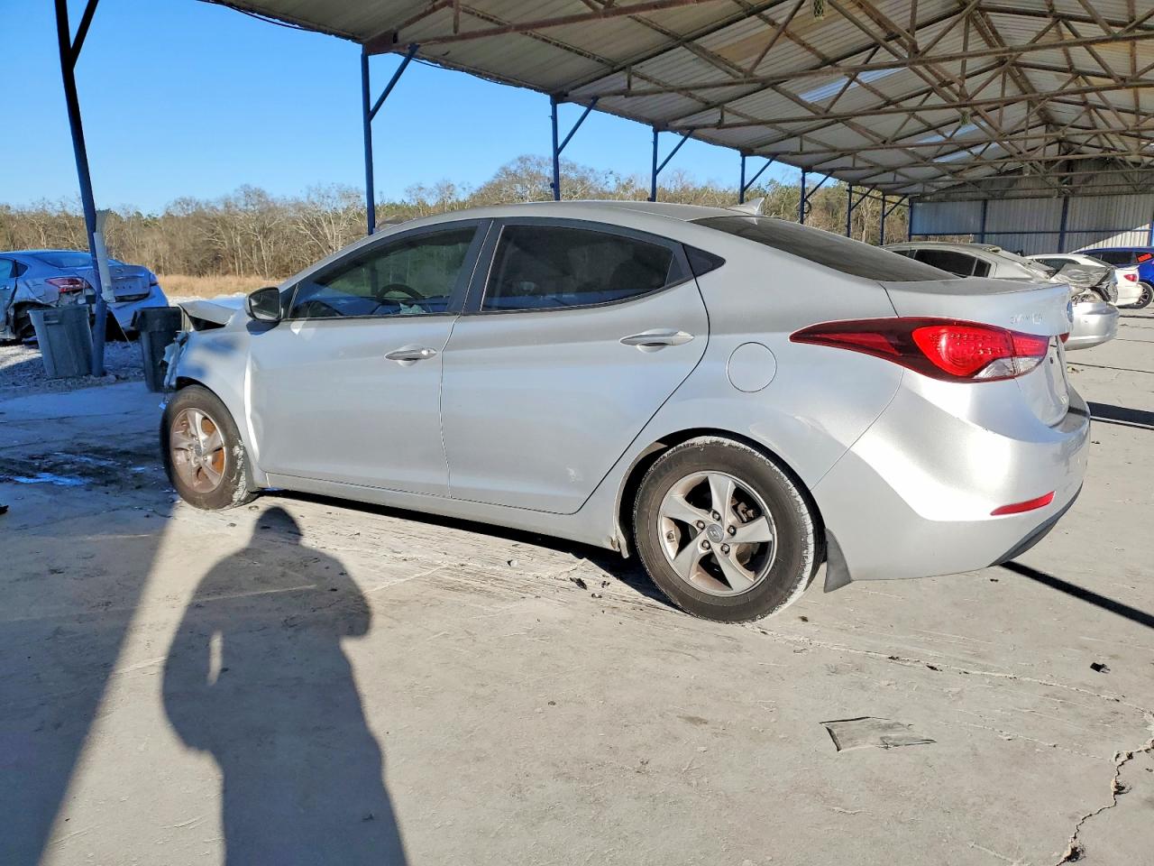2015 HYUNDAI ELANTRA SE photo 2