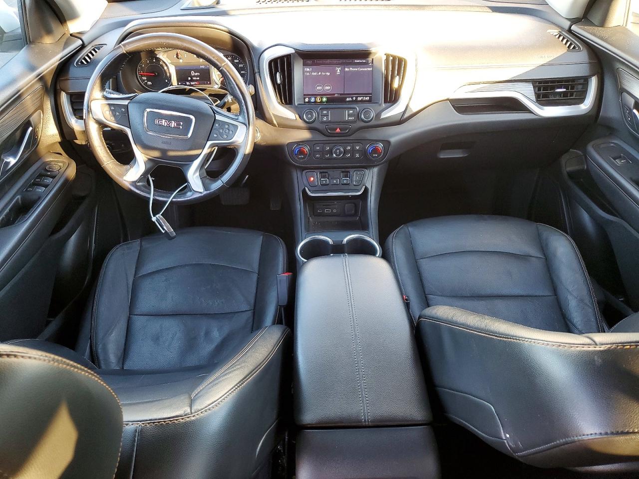 2020 GMC TERRAIN SLT photo 8