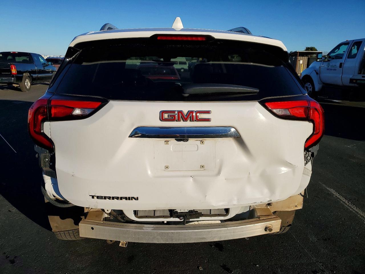 2020 GMC TERRAIN SLT photo 6