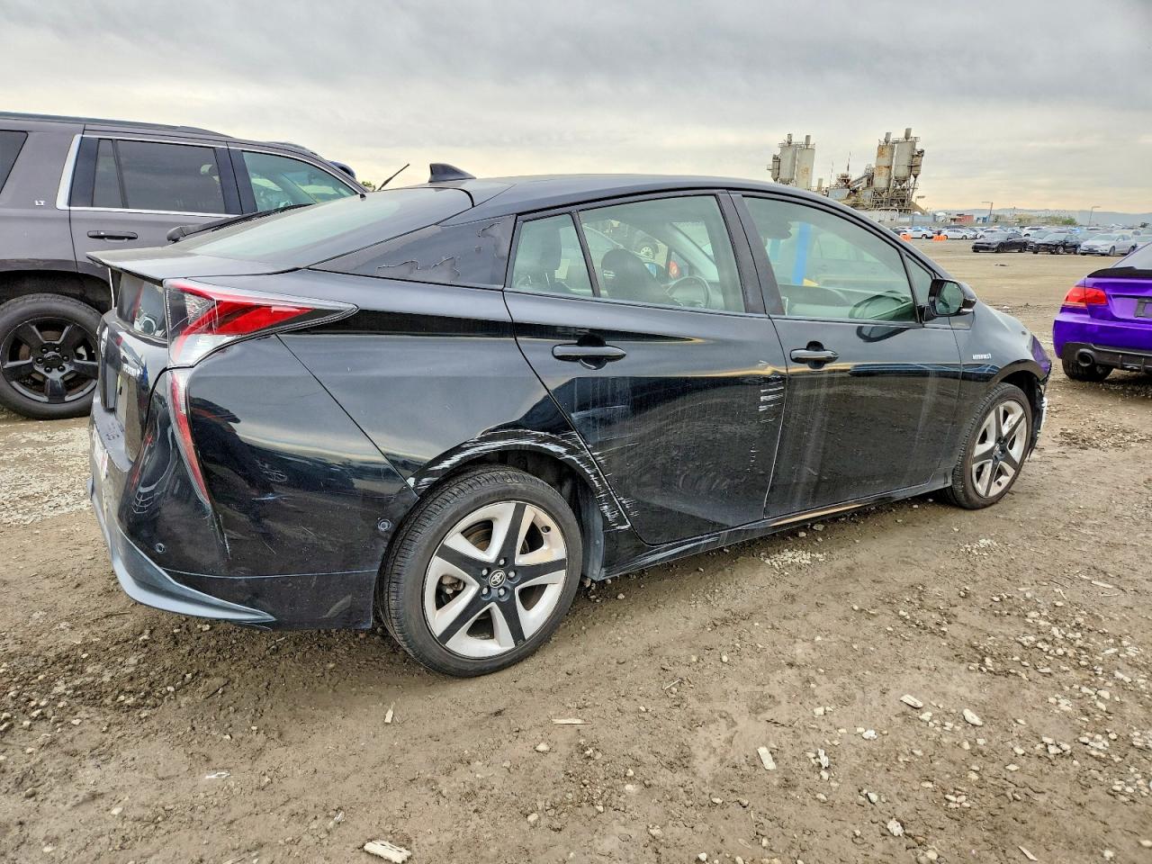 2018 TOYOTA PRIUS photo 3