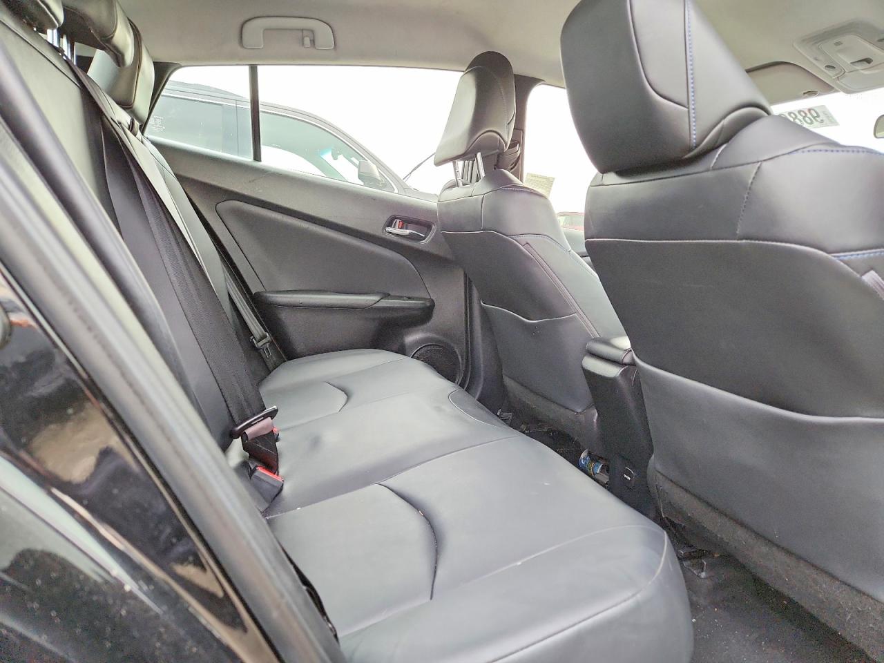 2018 TOYOTA PRIUS photo 10