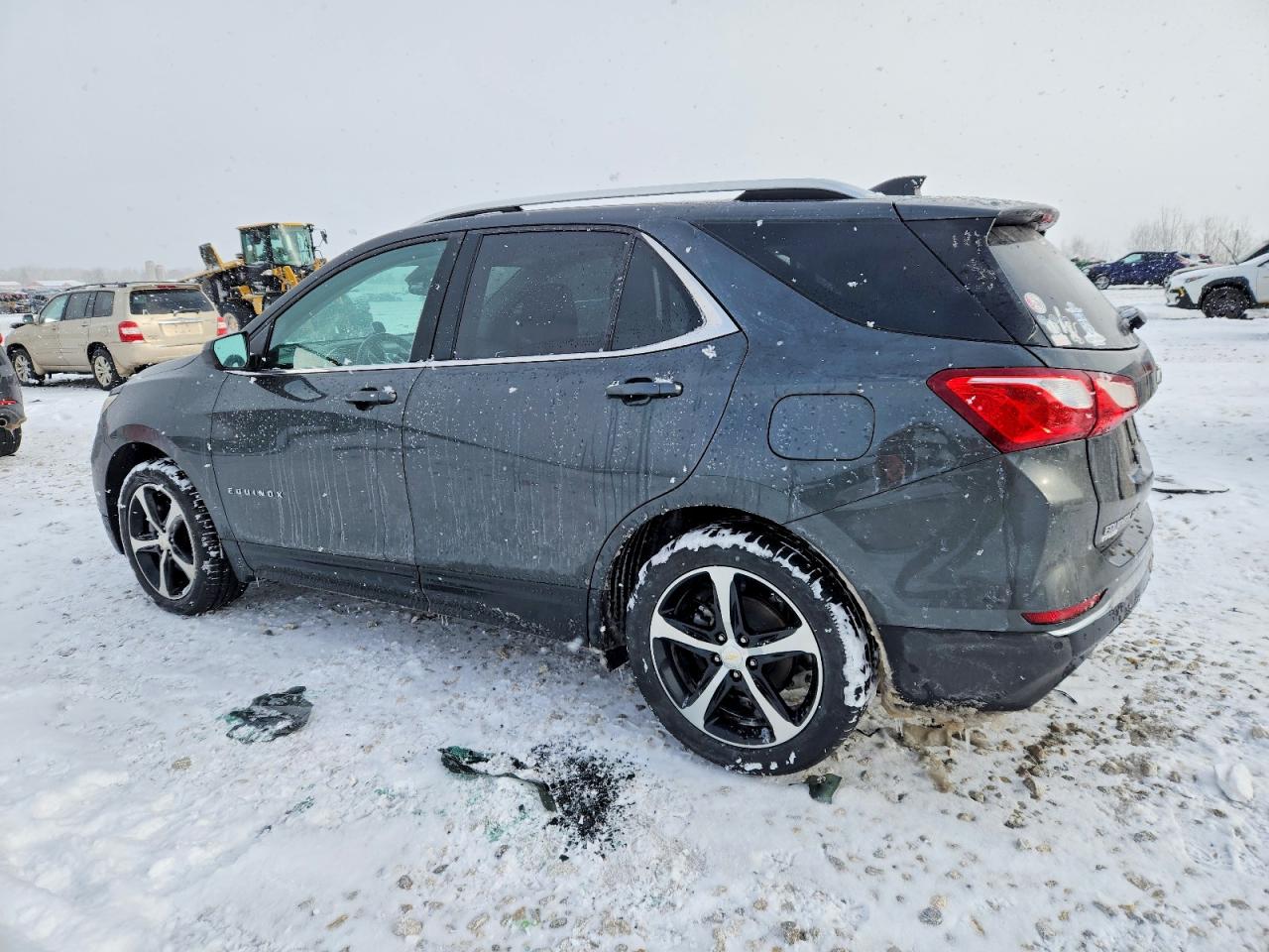 2020 CHEVROLET EQUINOX LT photo 2