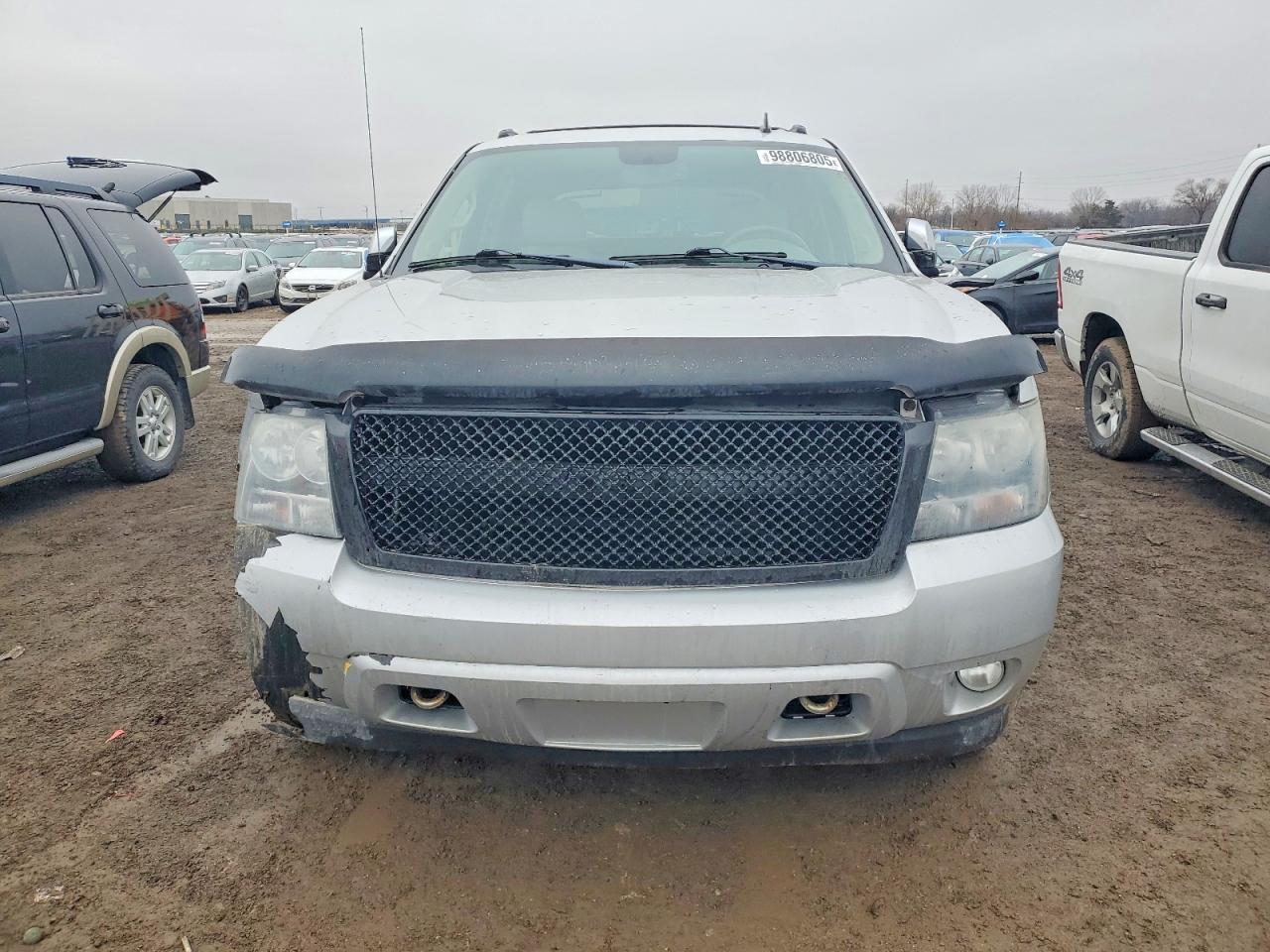 2011 CHEVROLET AVALANCHE LTZ photo 5