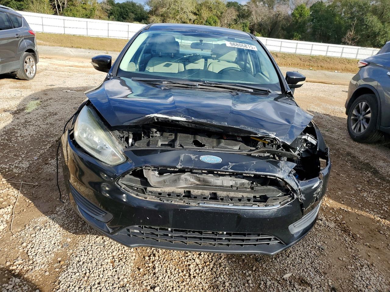 2015 FORD FOCUS SE photo 5