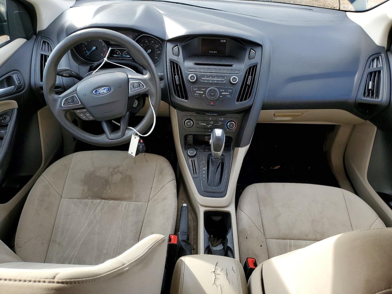 2015 FORD FOCUS SE photo 8