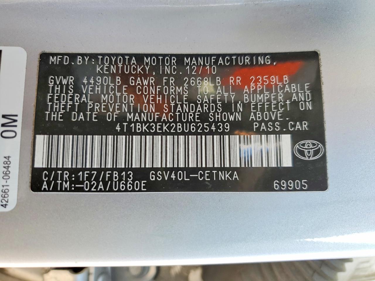 2011 TOYOTA CAMRY SE photo 12