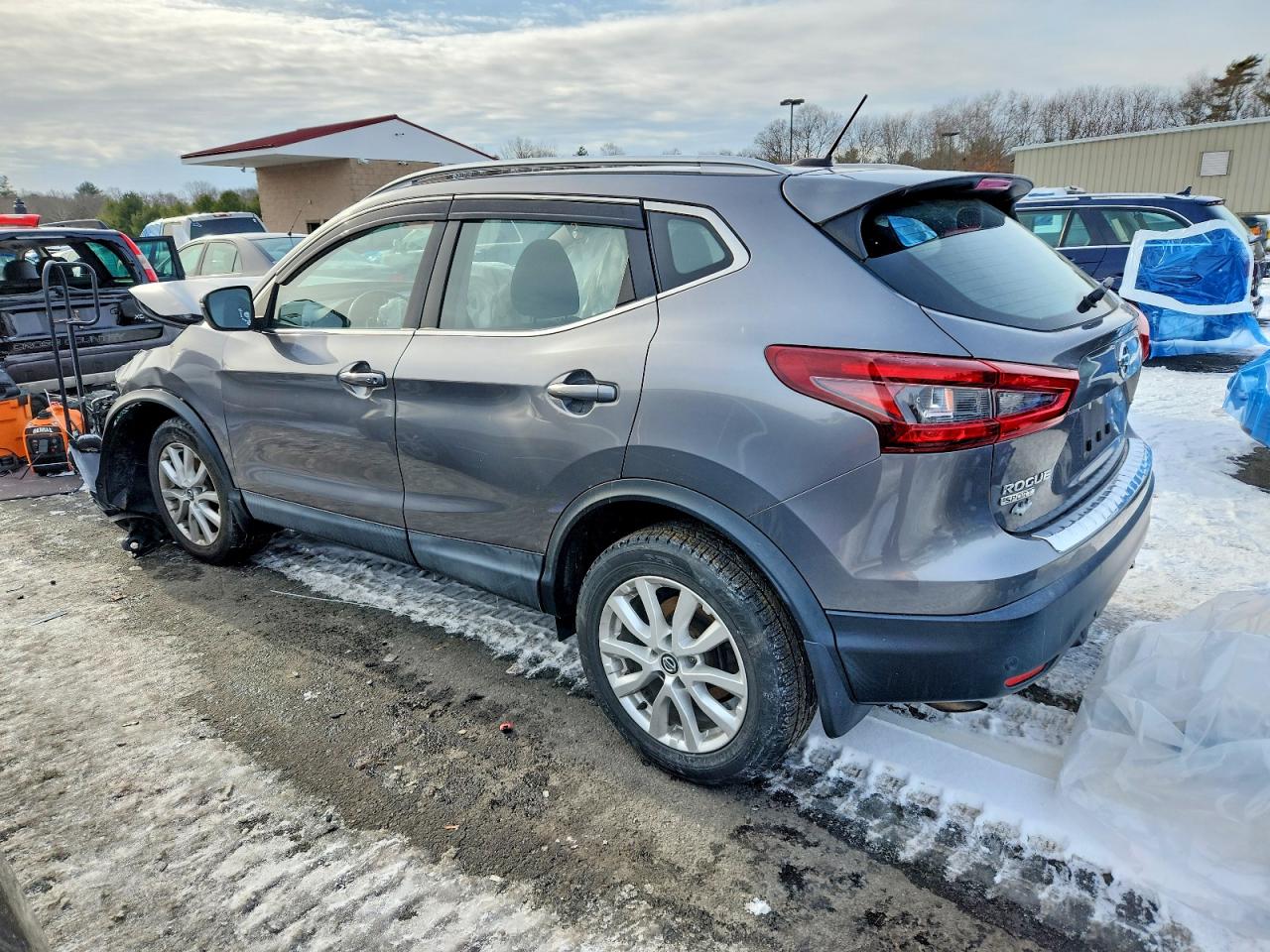 2020 NISSAN ROGUE SPORT S photo 2