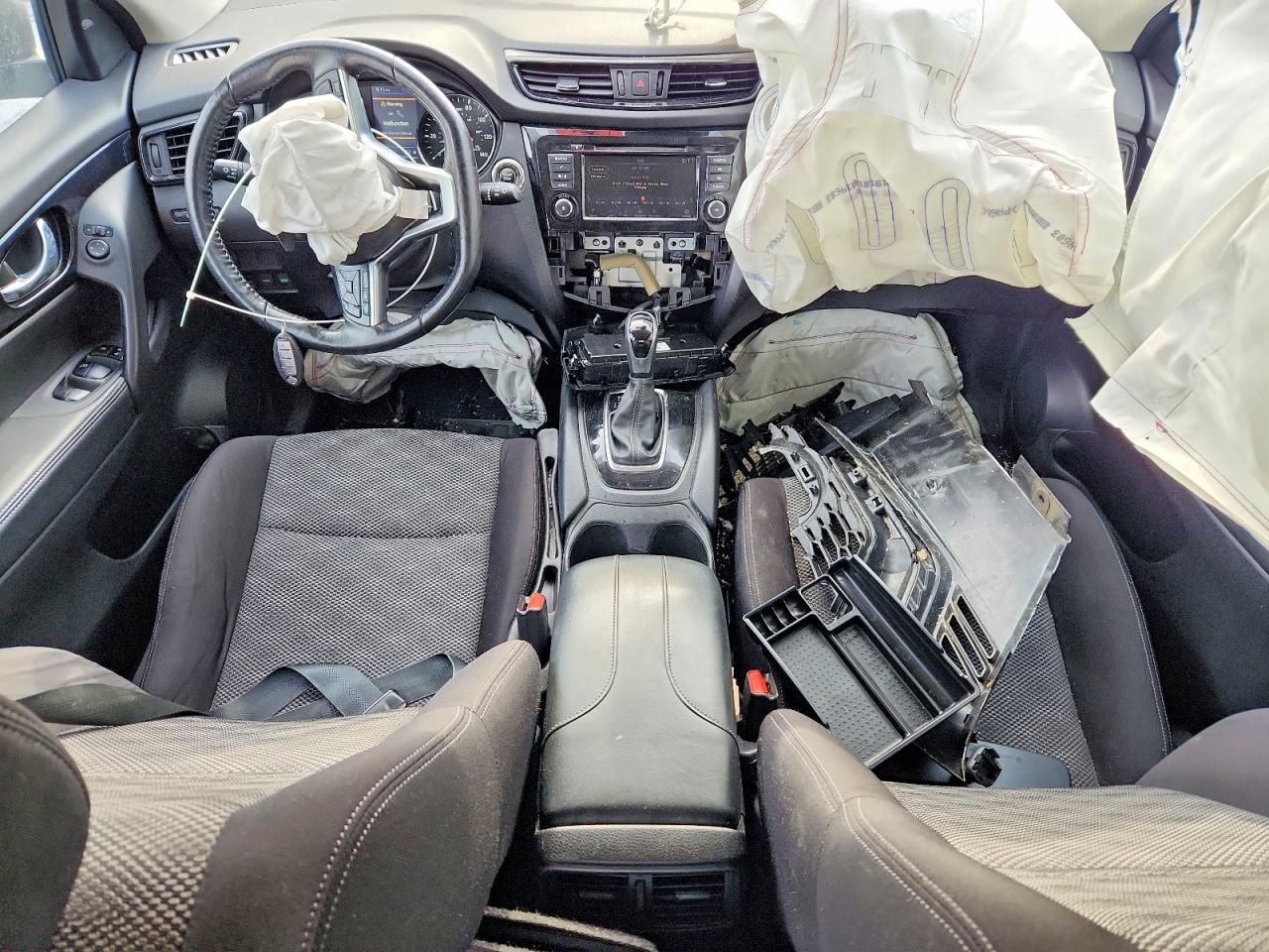 2020 NISSAN ROGUE SPORT S photo 8
