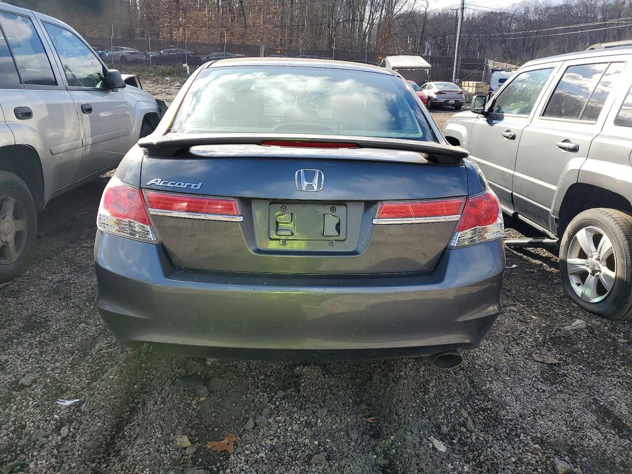 2011 HONDA ACCORD EX photo 6