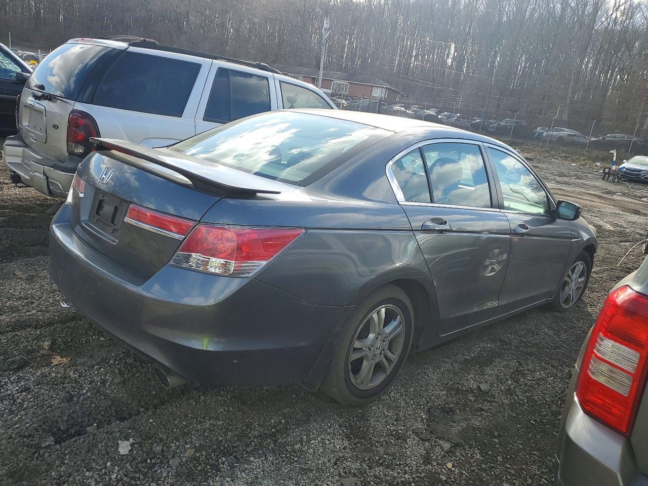 2011 HONDA ACCORD EX photo 3
