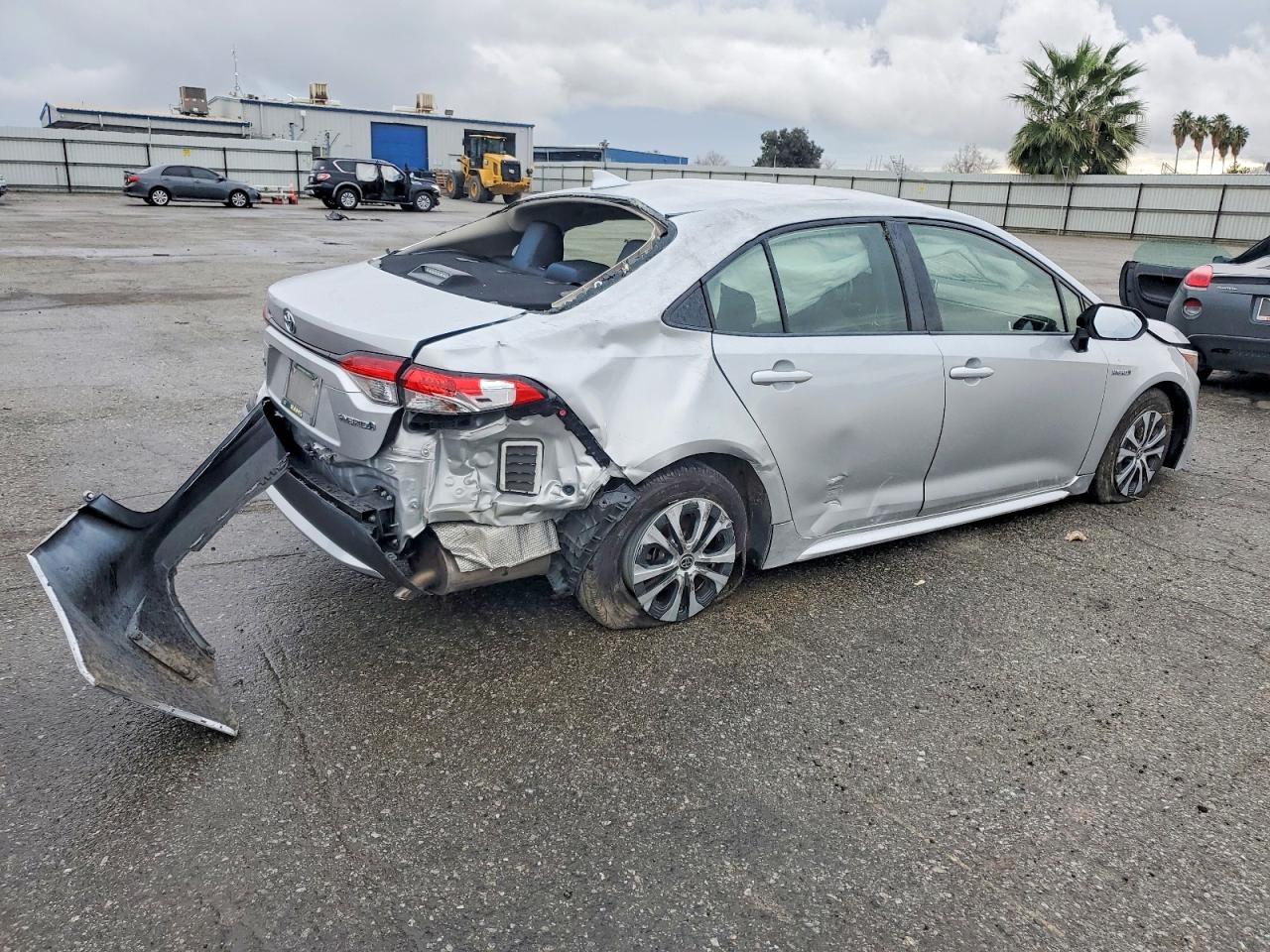 2020 TOYOTA COROLLA LE photo 3