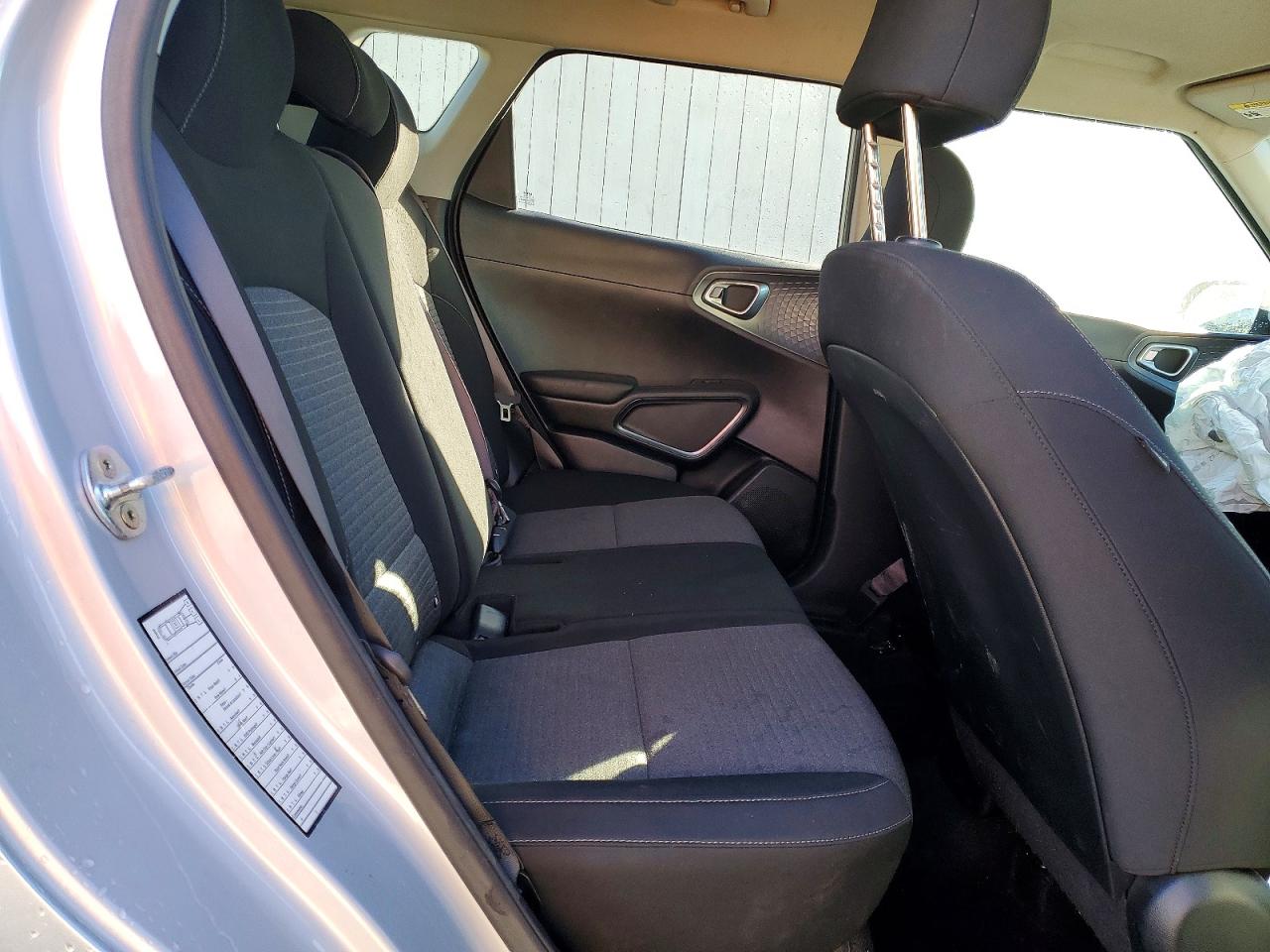2021 KIA SOUL LX photo 10