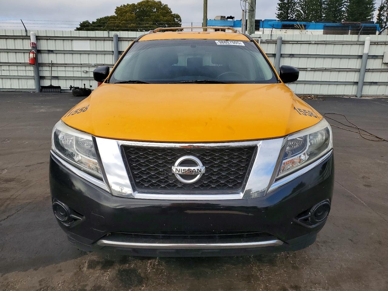 2013 NISSAN PATHFINDER S photo 5