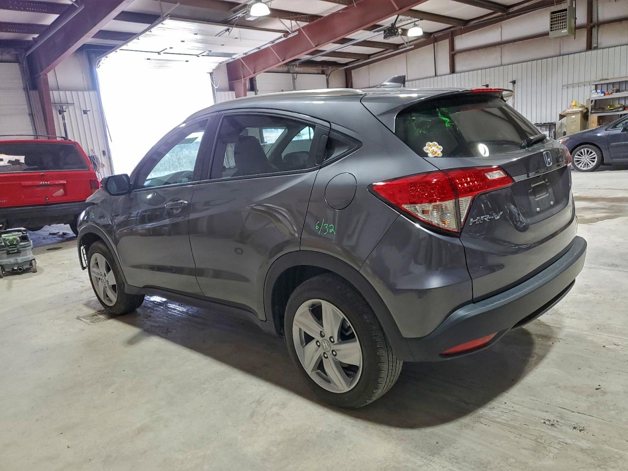 2019 HONDA HR-V EX photo 2