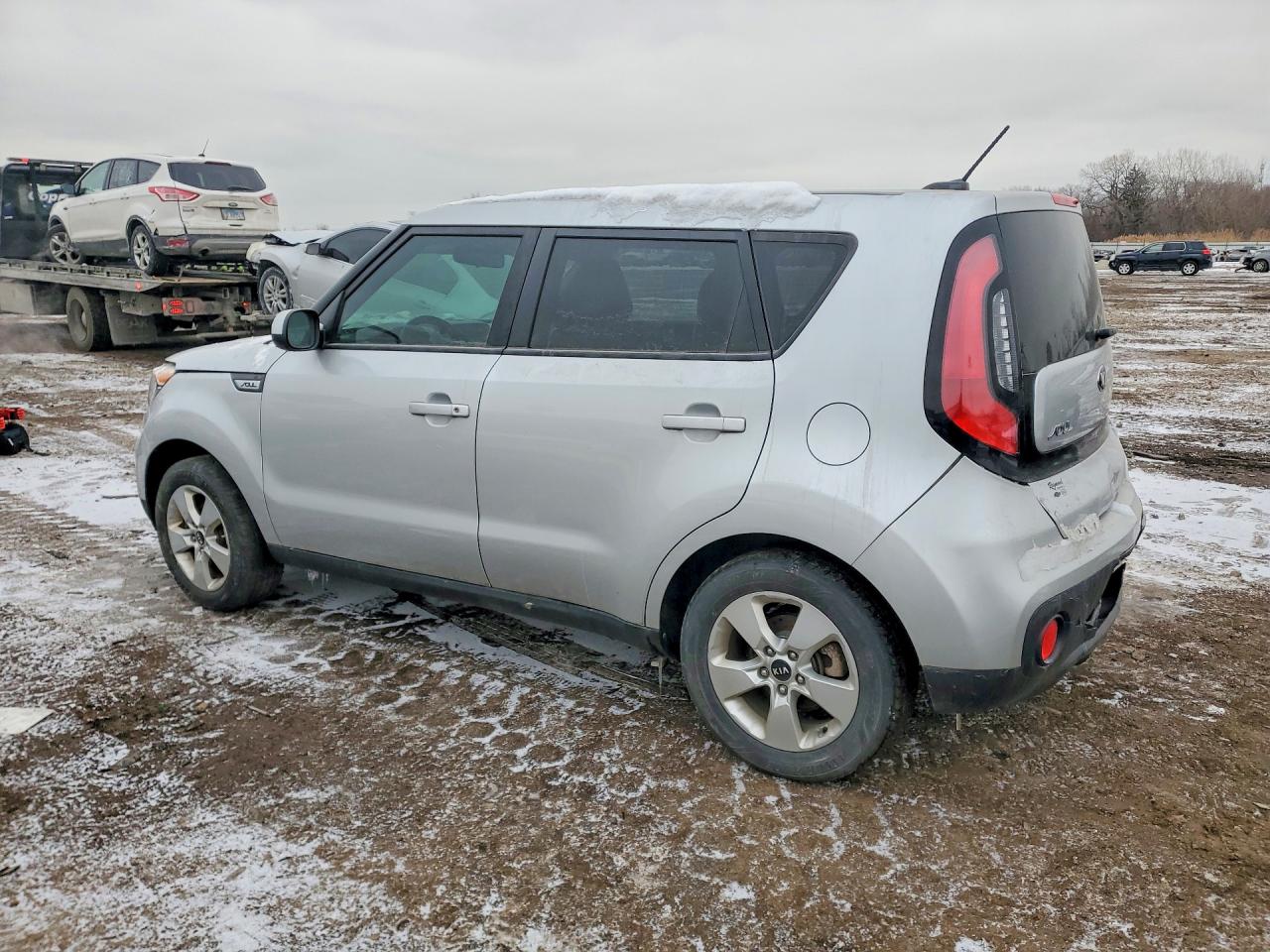 2018 KIA SOUL photo 2