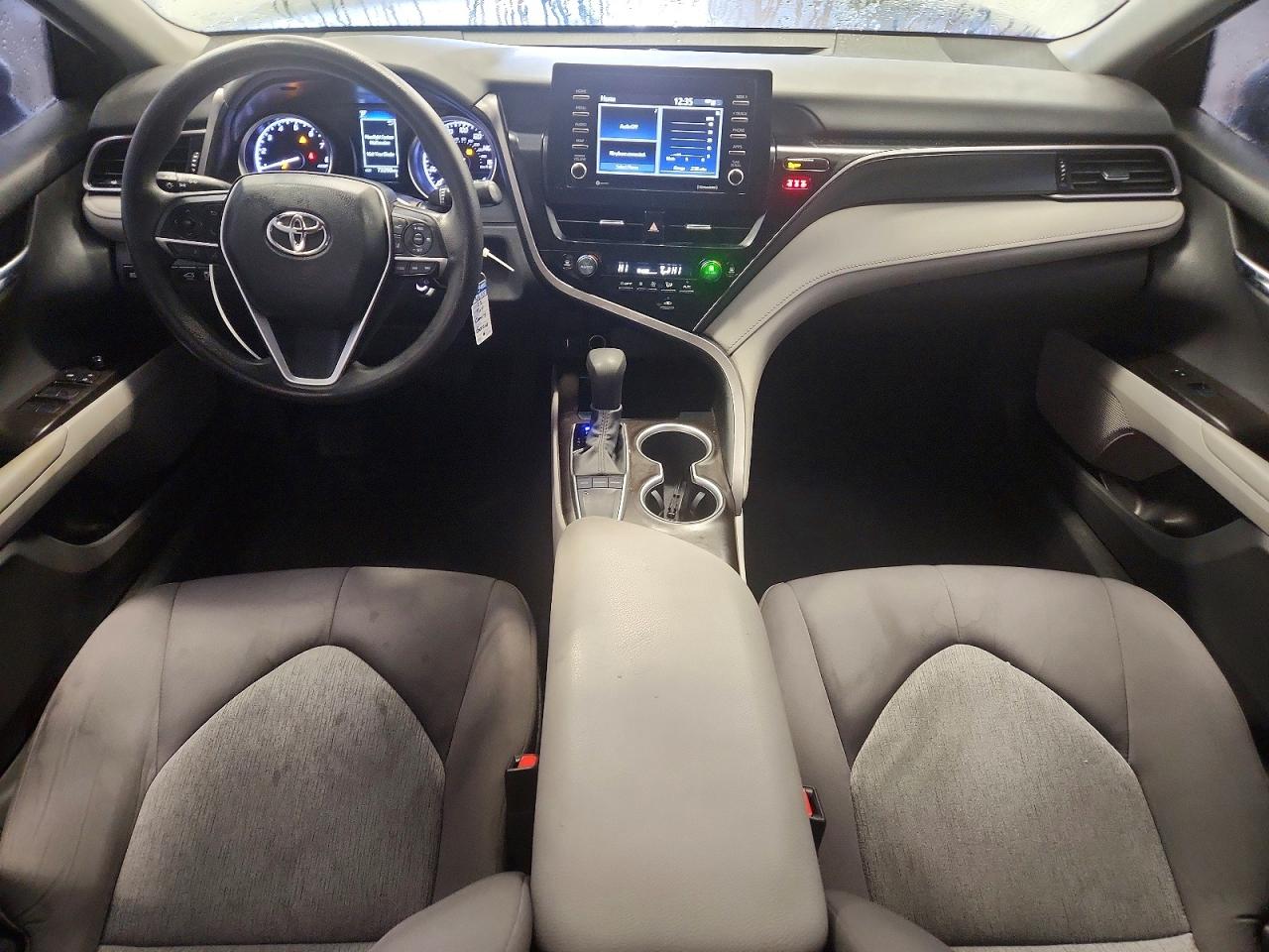 2022 TOYOTA CAMRY LE photo 8
