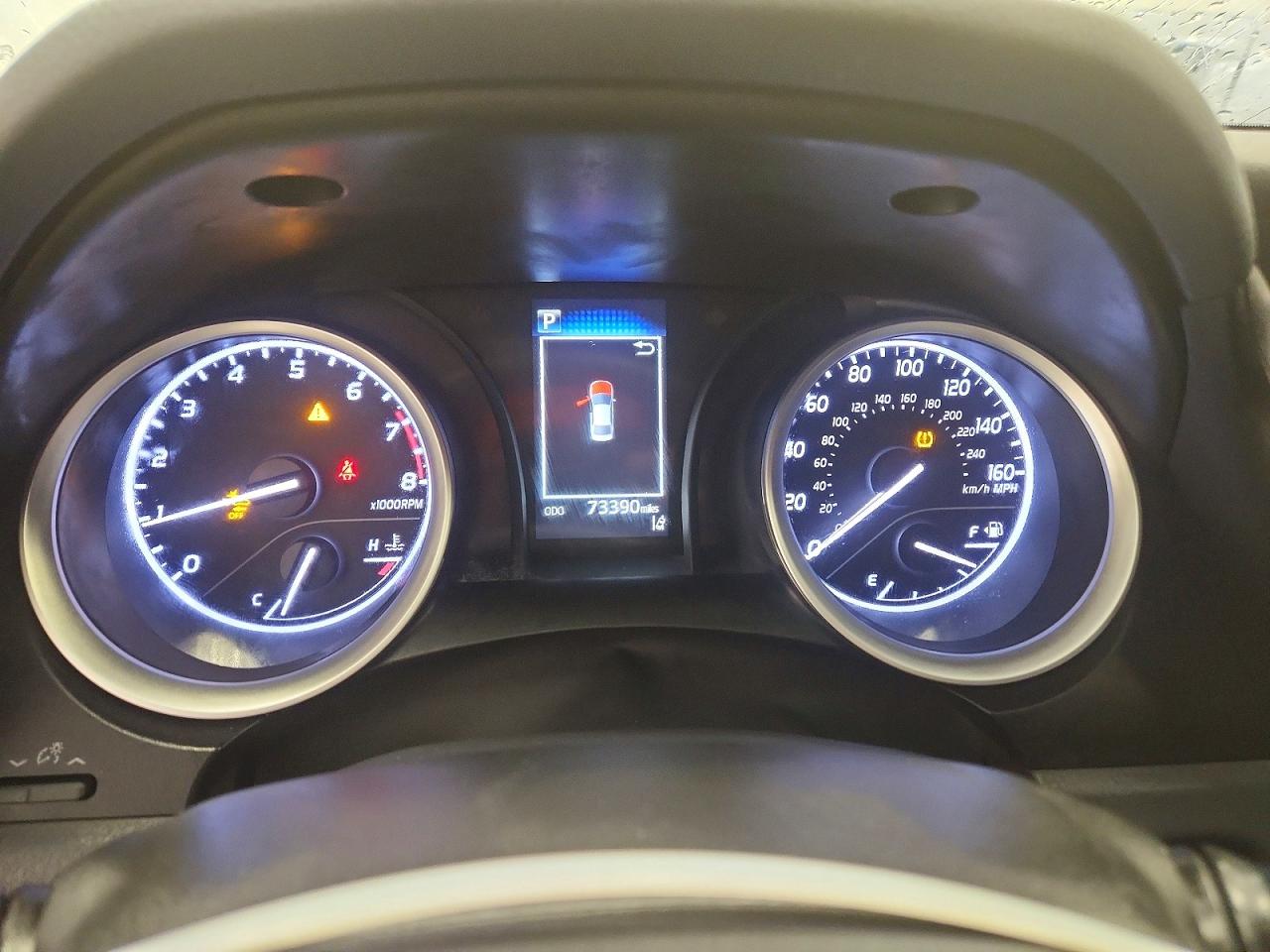 2022 TOYOTA CAMRY LE photo 9