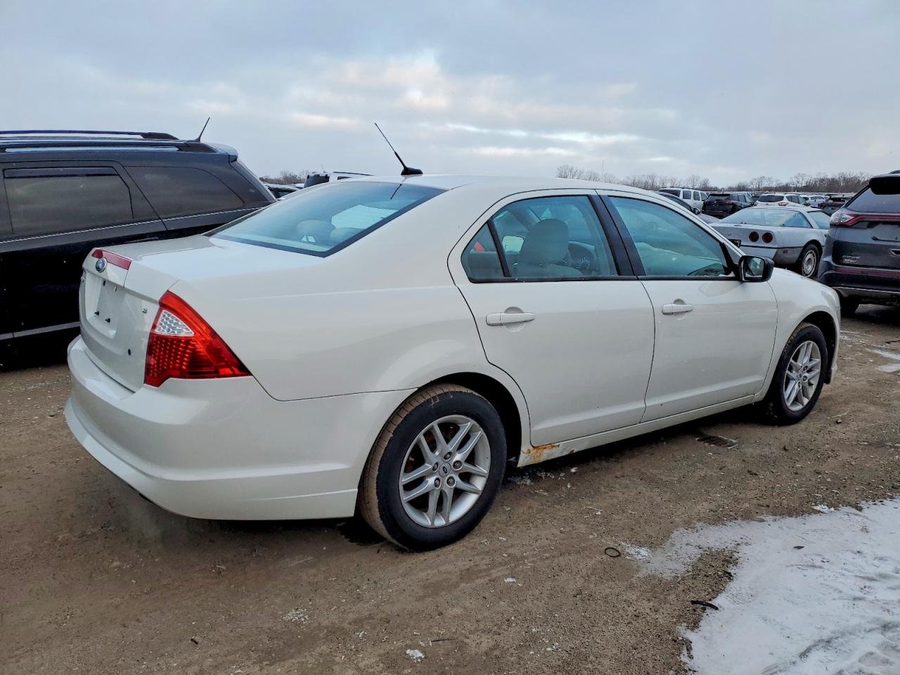 2010 FORD FUSION S photo 3