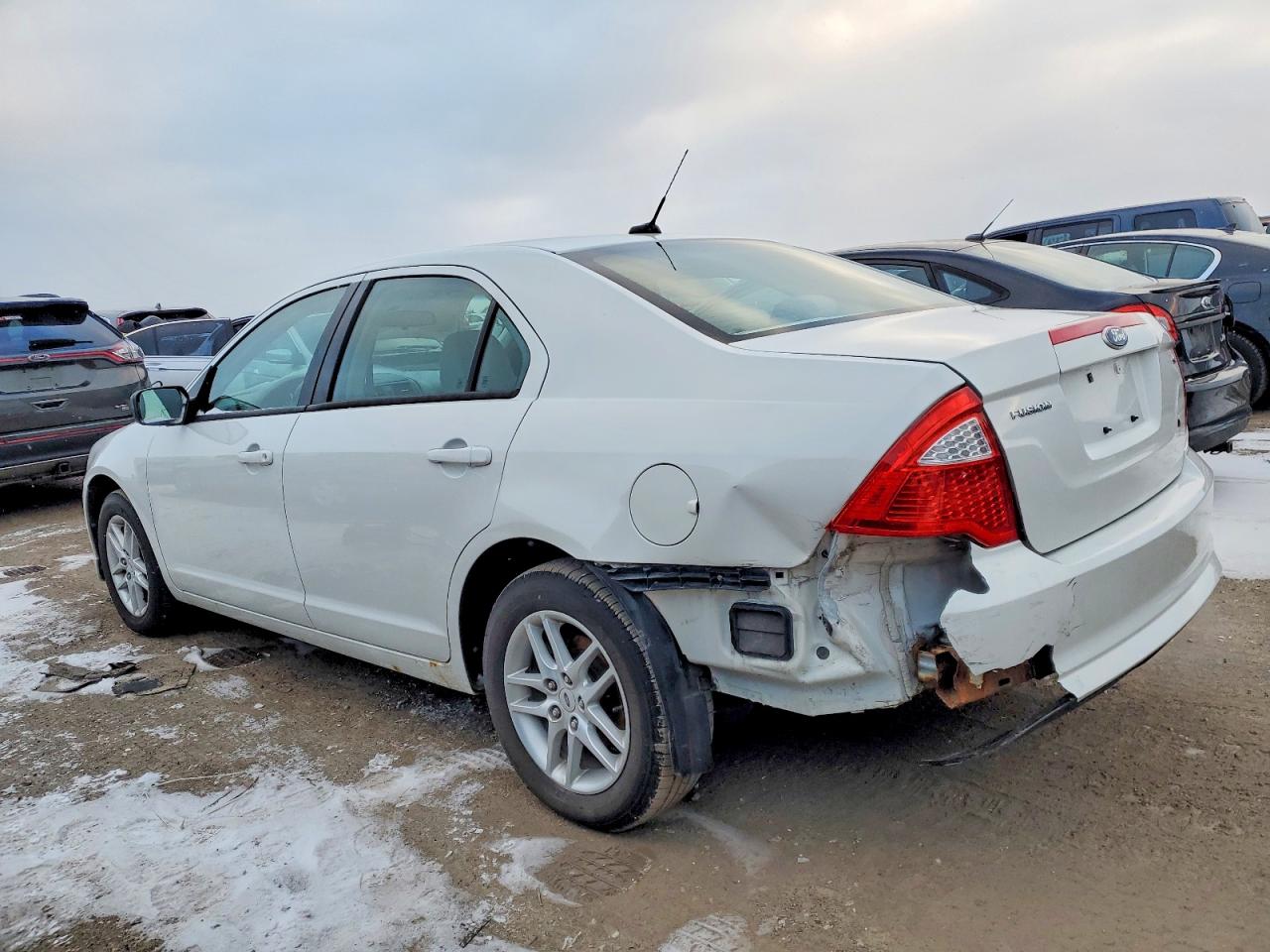 2010 FORD FUSION S photo 2