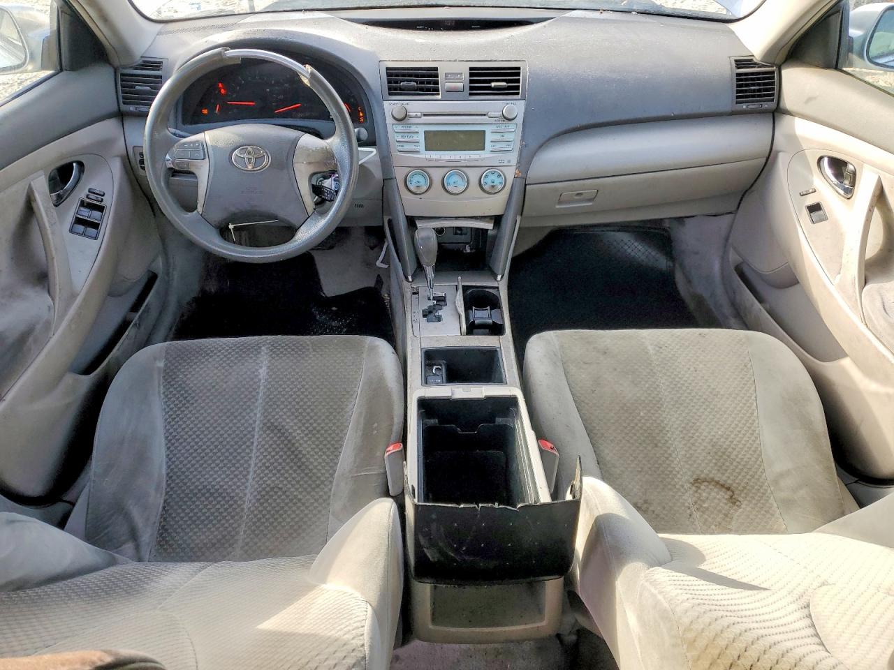 2009 TOYOTA CAMRY BASE photo 8