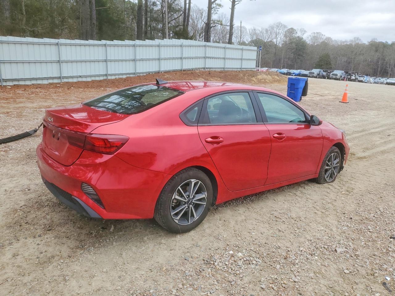 2024 KIA FORTE LX photo 3