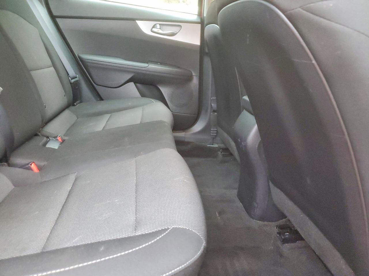 2024 KIA FORTE LX photo 10