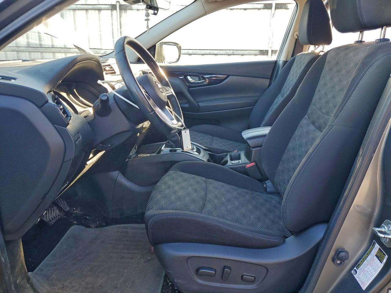2019 NISSAN ROGUE SPORT S photo 7